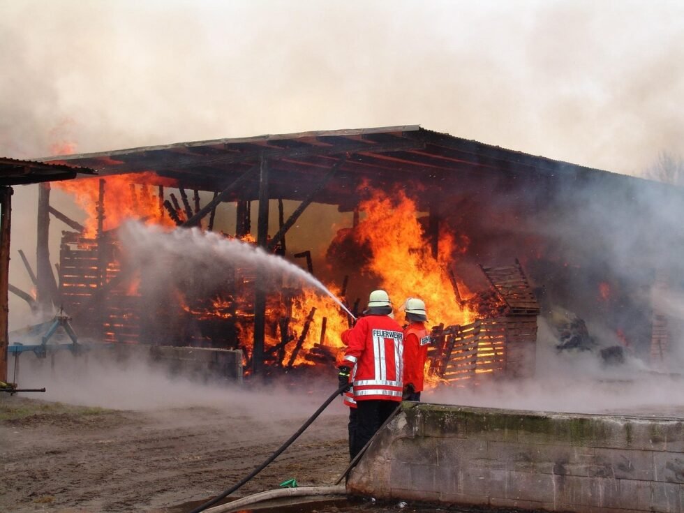 Primeros Auxilios en Incendios: Tratamiento de Quemaduras y Humo